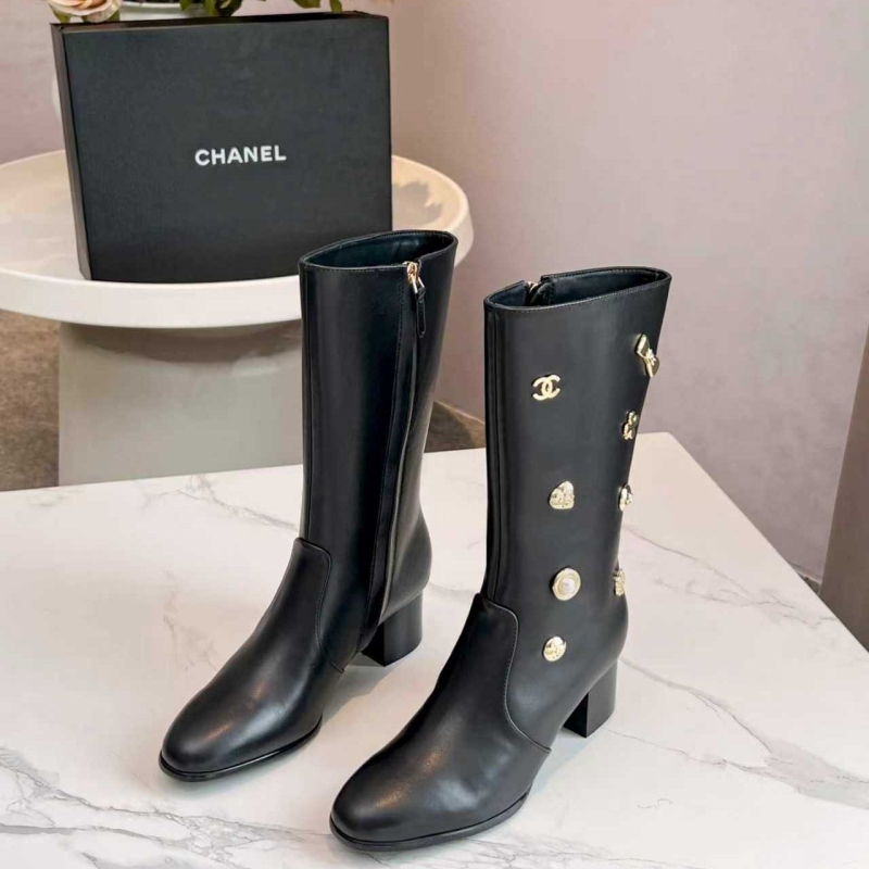 Ch**el boots